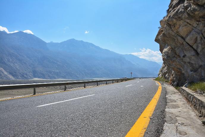 4 Days Gilgit Hunza Tour Package
