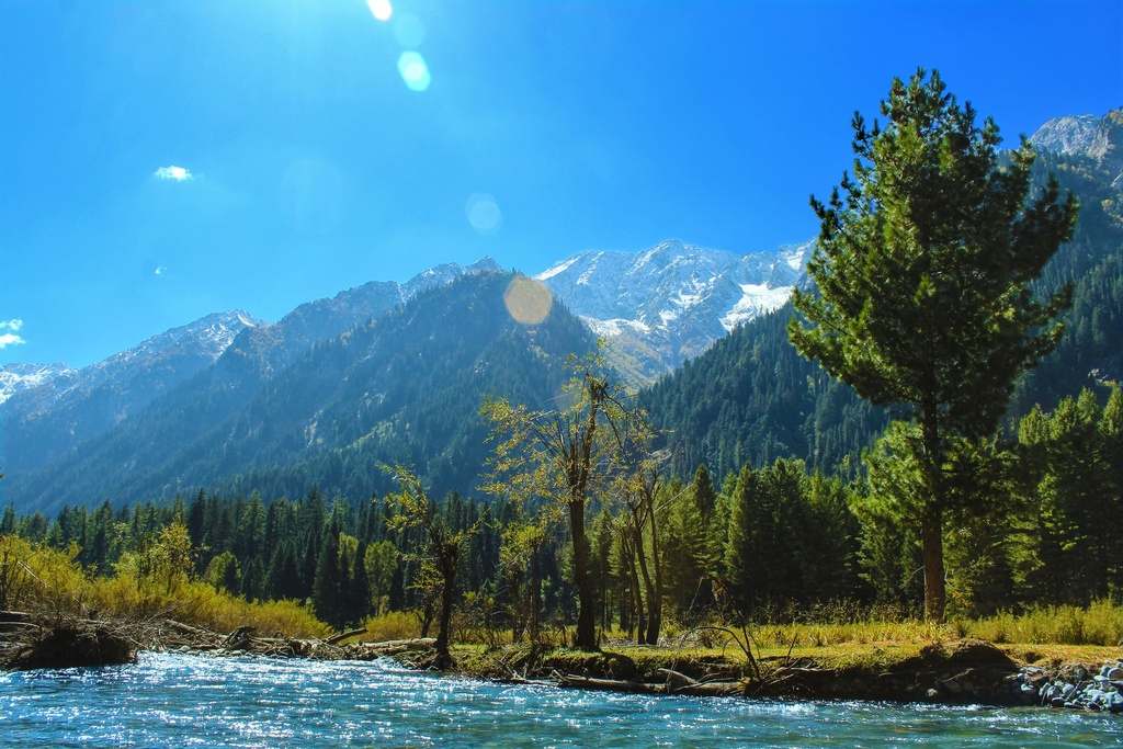 4 Days Neelum Valley Tour package - Azad Kashmir Tour Packages (Standard 2**)