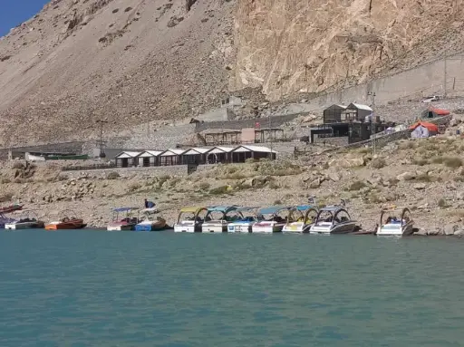 4 Days Horizon Resort Attabad Hunza Honeymoon Packages Pakistan Hunza Tour. (Deluxe 3***).
